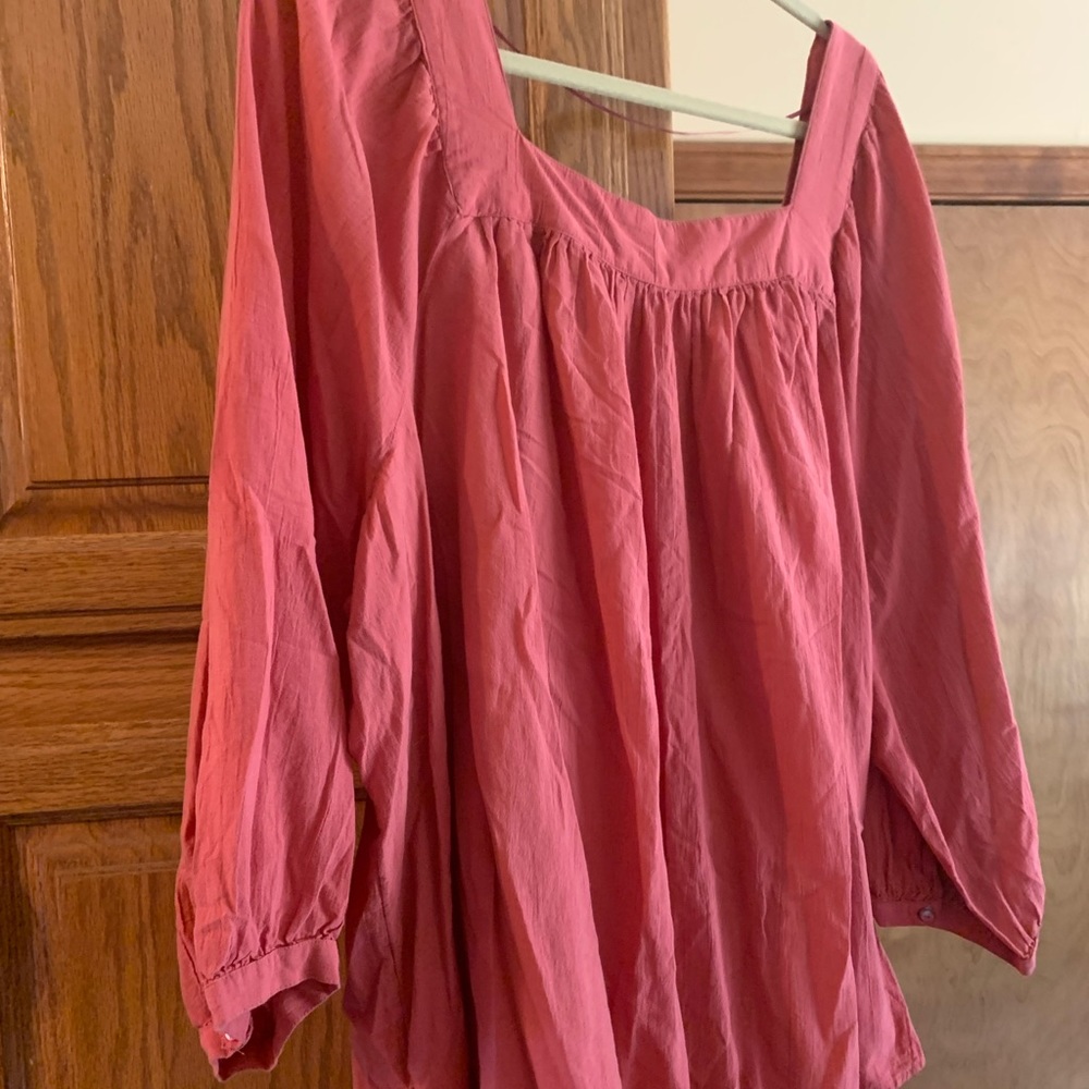 Square neck top